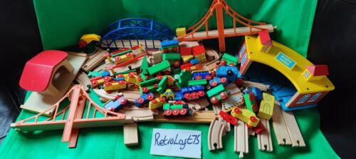 Wooden Train Set Bundle. Track, Trains & Accessories. Good Used Condition  - Afbeelding 1 van 9