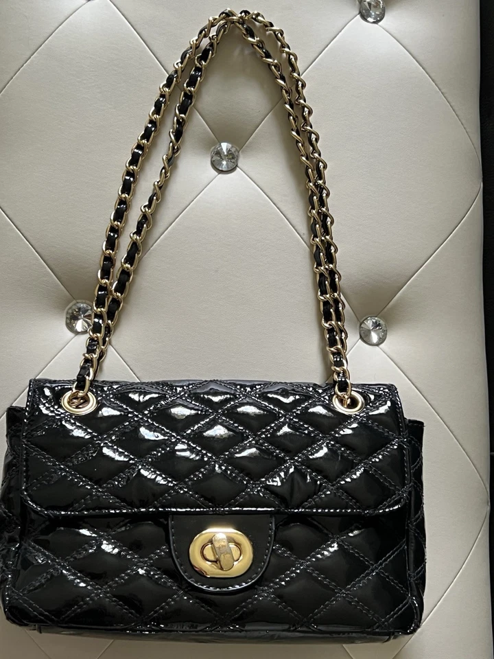 Paradox Quilted Leather Shoulder Bag Black With Gold Hardware. Good Condition. - Image 3 of 4