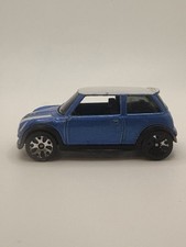 Vintage 2005 Matchbox #MB7 1-75: Buried Treasure Mini Cooper S Metalflake Blue