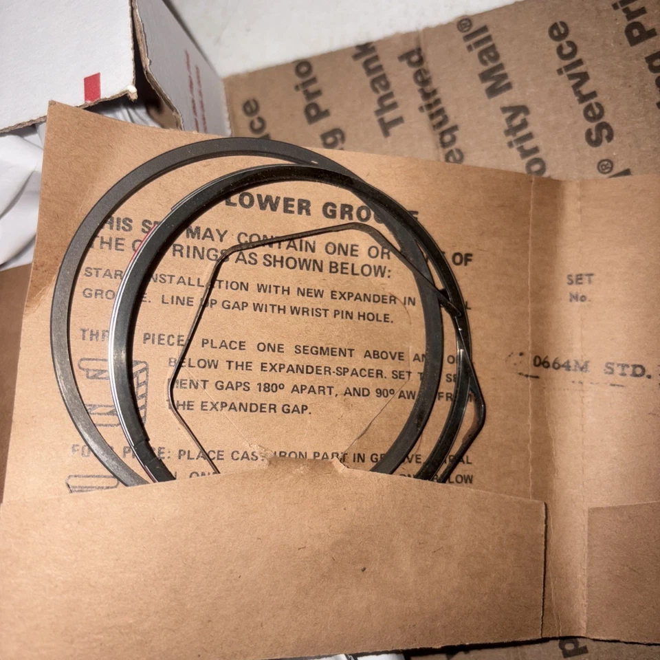 Juego de anillos de pistón TRW 1966 Volkswagen 77 mm 1300 cc motor nuevo en stock Foto 2 de 4
