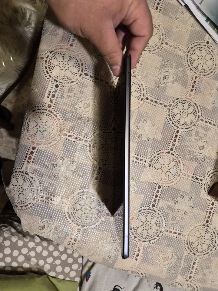 Samsung Galaxy Tab A7 SM-T500 32GB, Wi-Fi, 10,4" - Dark Gray - Immagine 4 di 4