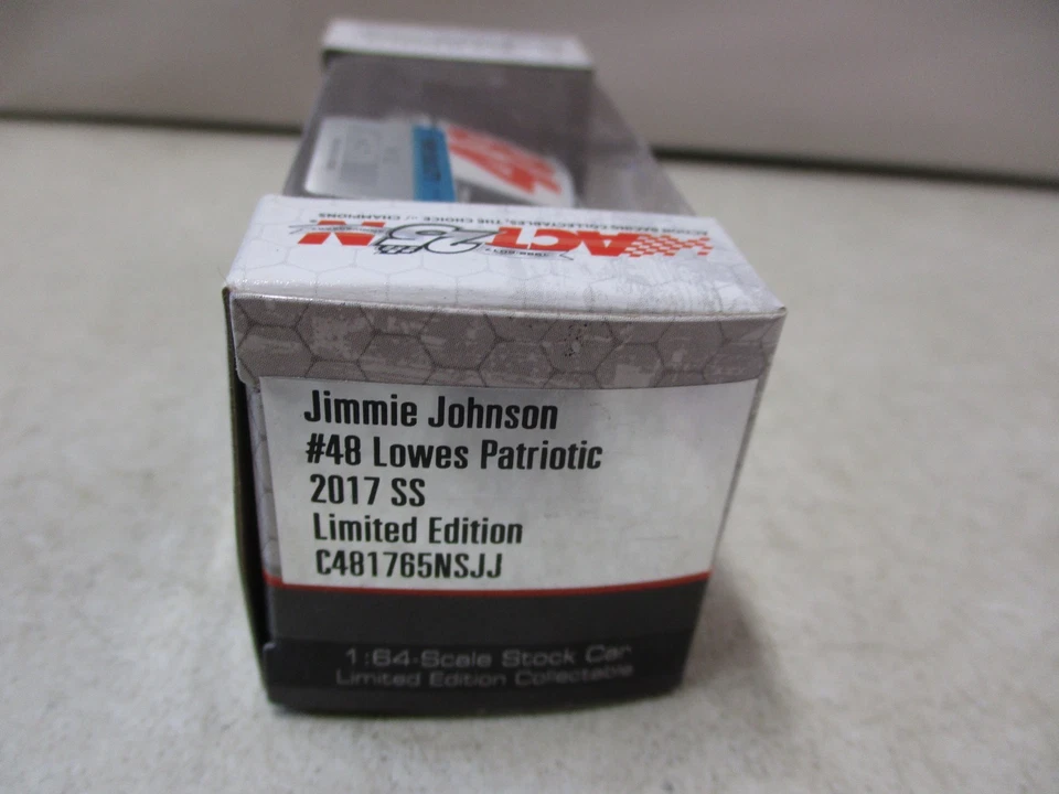 Action Jimmie Johnson Lowes Patriotic 2017 1/64 Foto 3 de 3
