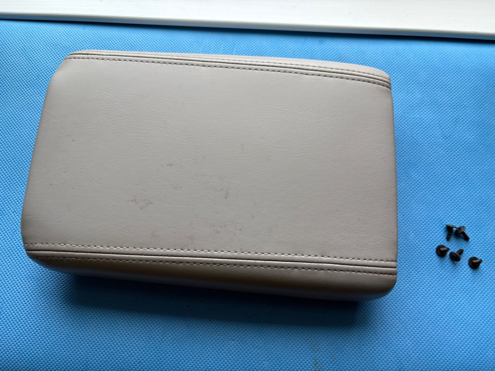 Picture 1 of 4