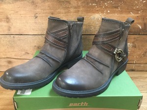 earth laurel bootie