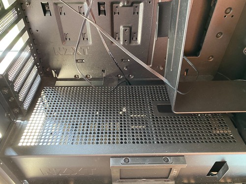 NZXT H7 Flow ( 2024 ) Midi Tower ATX Gaming Gehäuse Schwarz mit Glasfenster - Bild 13 von 23