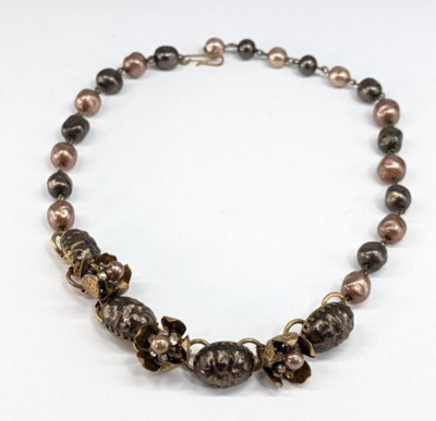 VTG Faux Pearl Brass Floral Pendant Beaded Necklace 17'' Long Miriam Haskell?