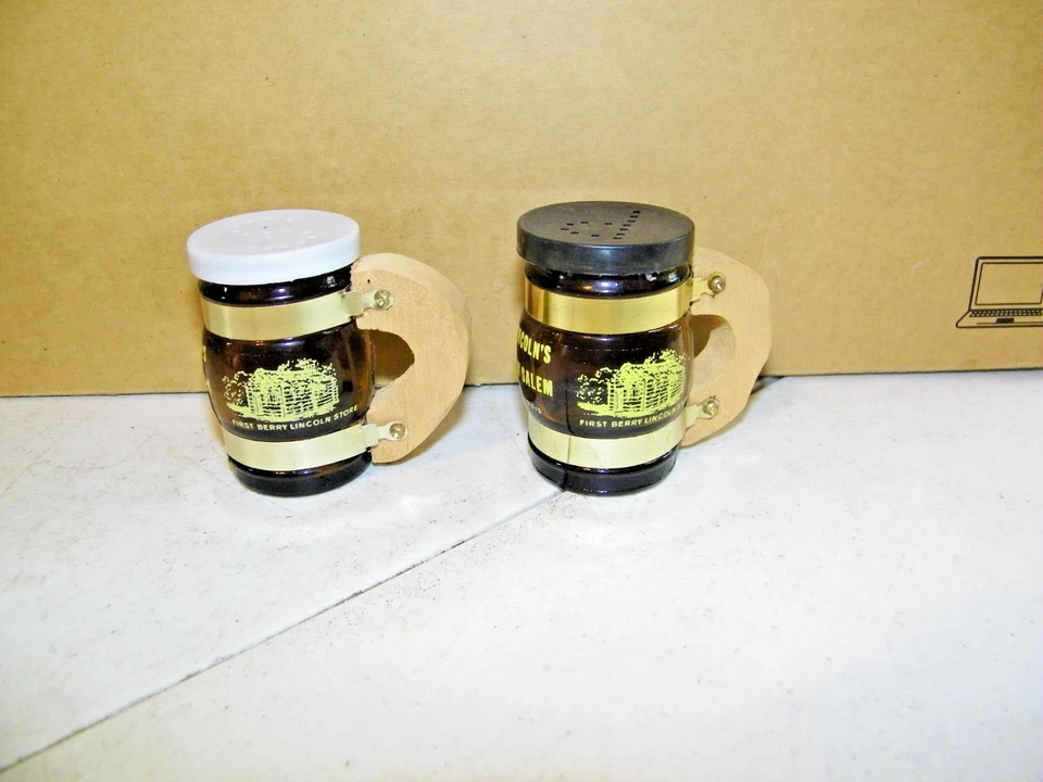 Taza de barril de sal y pimienta vintage Lincoln's nueva Salem Lincoln's Home Foto 2 de 4