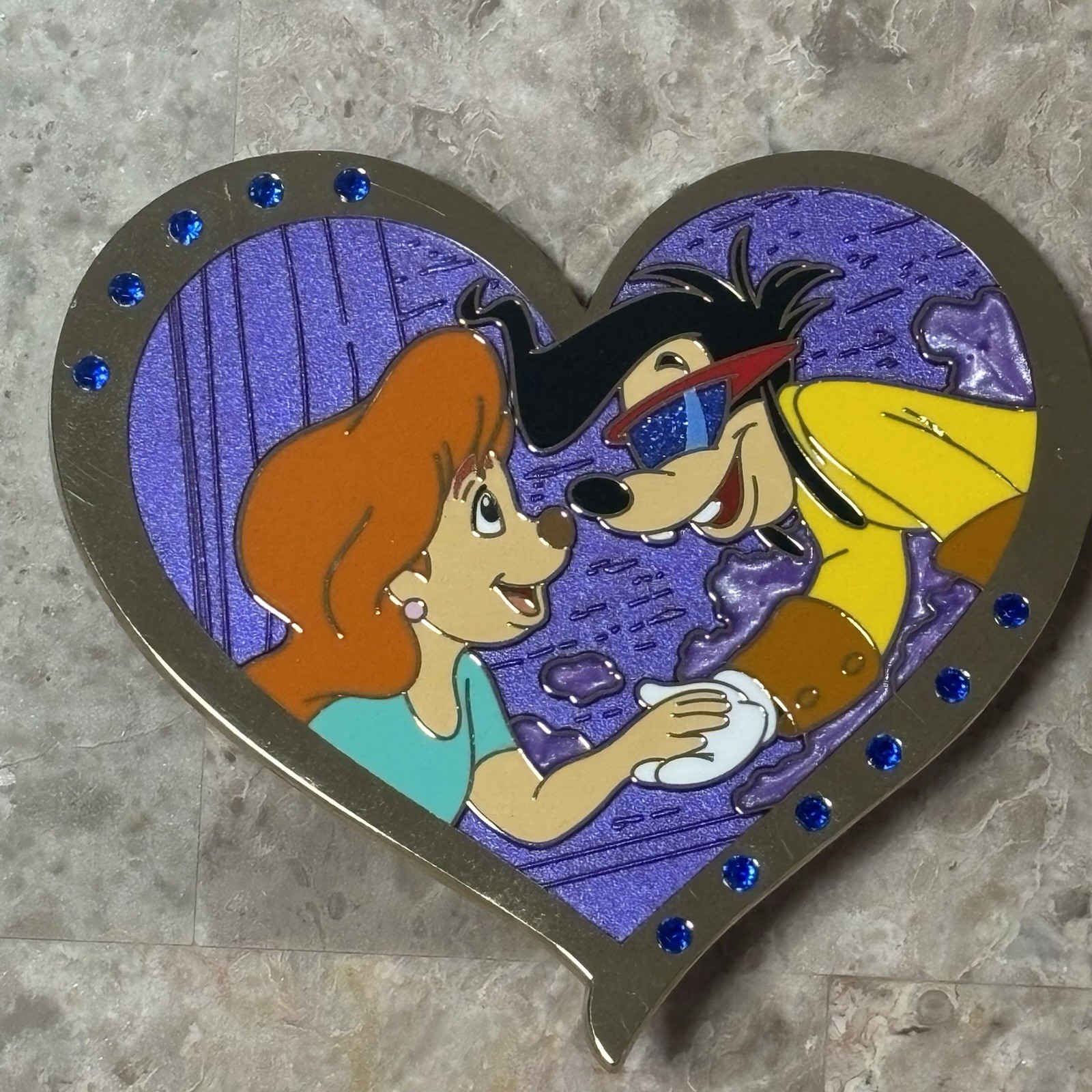  WDI Valentine's Gem Hearts 2025 Roxanne & Max LE 300 Goofy Movie