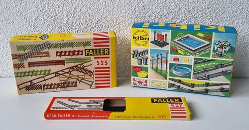 3 grandes kits H0 - 2 x Faller modelo 527 + 525 + 1 x Kibri 8092 - años 60 | Zustand: Gebraucht