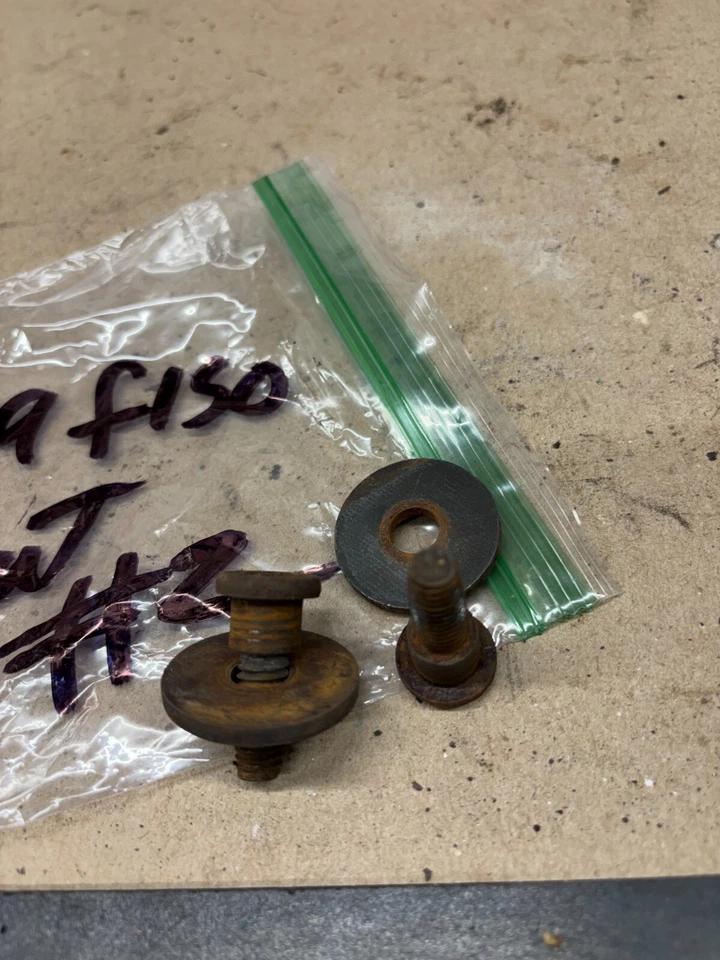 1973 1979 Ford F150 F250 F100 DOBRADIÇA DE ASSENTO STRIKER PARAFUSOS ALLEN CABEÇA OMBRO LAVAGEM - Imagem 2 de 4