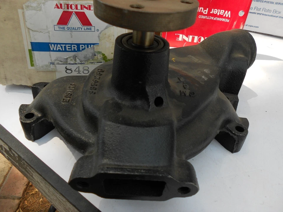 Camionetas Chevrolet GMC V-8 1966-86 BOMBA DE AGUA 848 excepto toma de fuerza delantera Foto 2 de 4