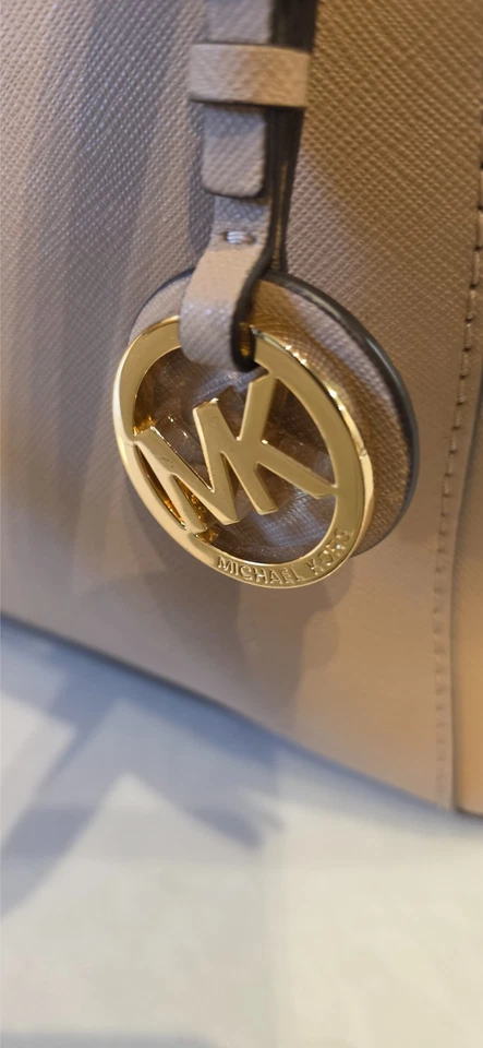 Michael Kors Jet Set Tote Handbag, photo 3 of 5