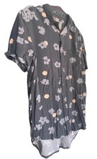 Quicksilver Grey Floral Button Up Cotton Short Sleeve Shirt Size M Beach Surf