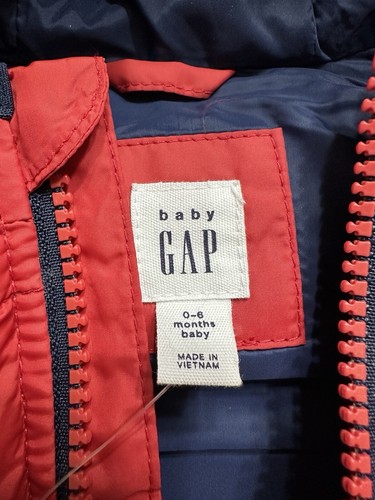 NEW Baby GAP Puffer Vest Jacket Body Warmer Gilet Hooded Red Boy Girl 0-6 Months - Picture 2 of 9