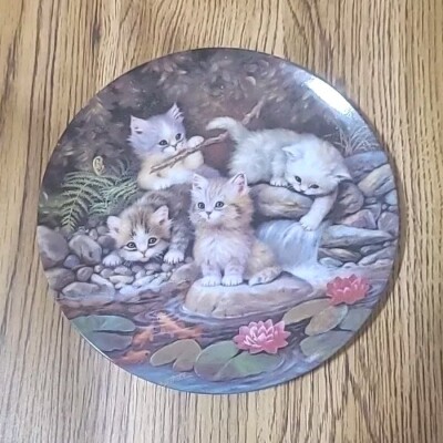 Vintage 1996 Porcelain Plate Cats Kittens  At The Water Lily Pond Jurgen Scholz 