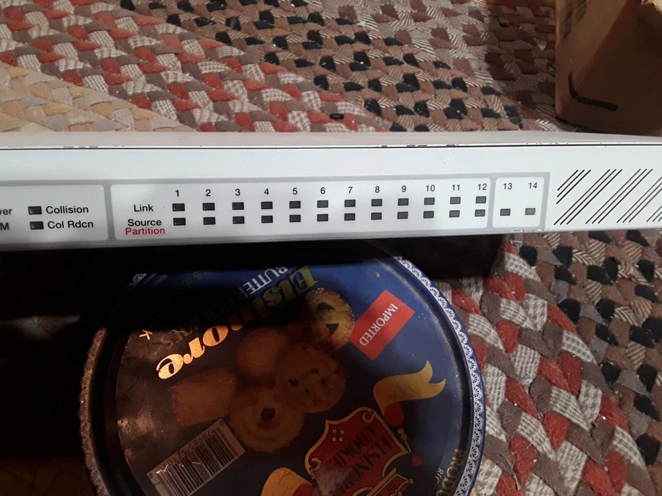 Smc Elite 3512tp 10 Base T Concentrator - Image 3 of 4