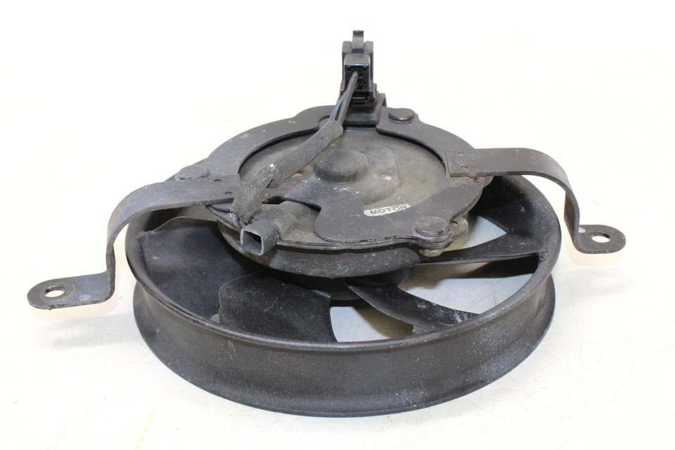 Ventilador de refrigeración del radiador del motor Honda Cbr954rr 2002 Foto 3 de 4