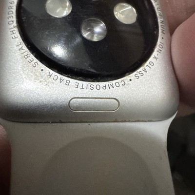 Apple Watch 7000 Series 38mm Silver Aluminum Case with Sport Band