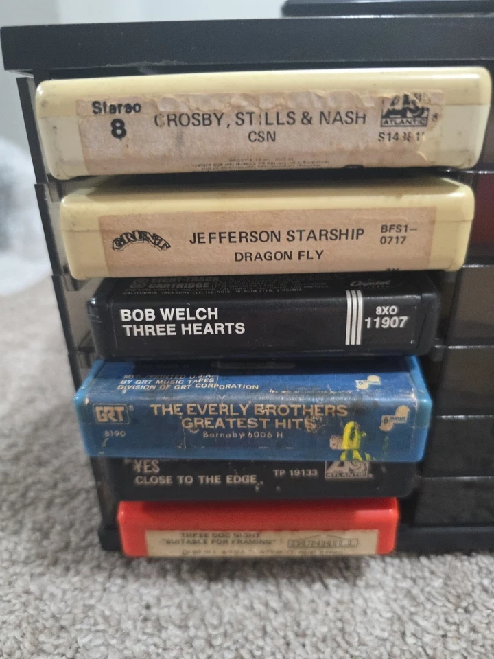 Soporte de almacenamiento de carrusel de 8 pistas para 24 cintas vintage Foto 4 de 4