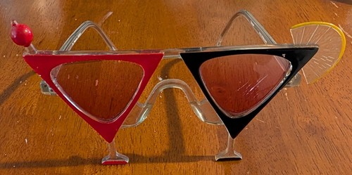 Vintage Dr. Peepers Martini Drinking Glass Sunglasses, Model # S62801 - Picture 1 of 7