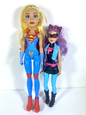 LOT #10-59 DRESSED BARBIE DOLL DC SUPER HEO SUPER