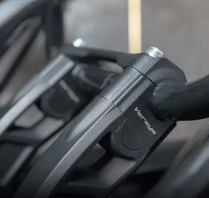 Elevadores de manillar verticales aptos para KAWASAKI VERSYS 650 Foto 3 de 4