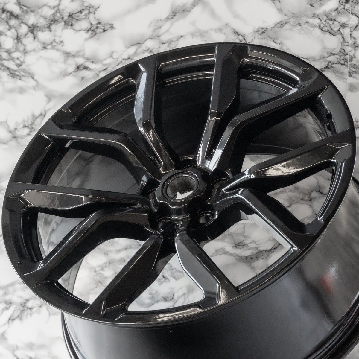 Range Rover Sport SVR 22