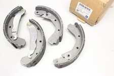 4x ORIG OPEL Kadett E Vectra A Bremsbacken Hinten 200x4mm 90399218 OVP