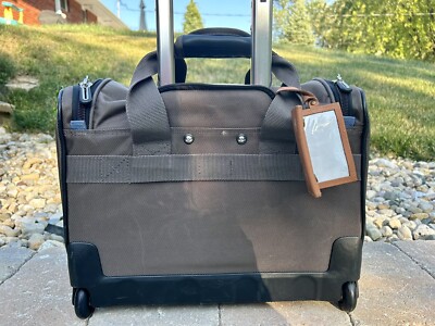 Ricardo Beverly Hills Brown CarryOn Luggage Bag  Extending Handle Wheels 17x14x8