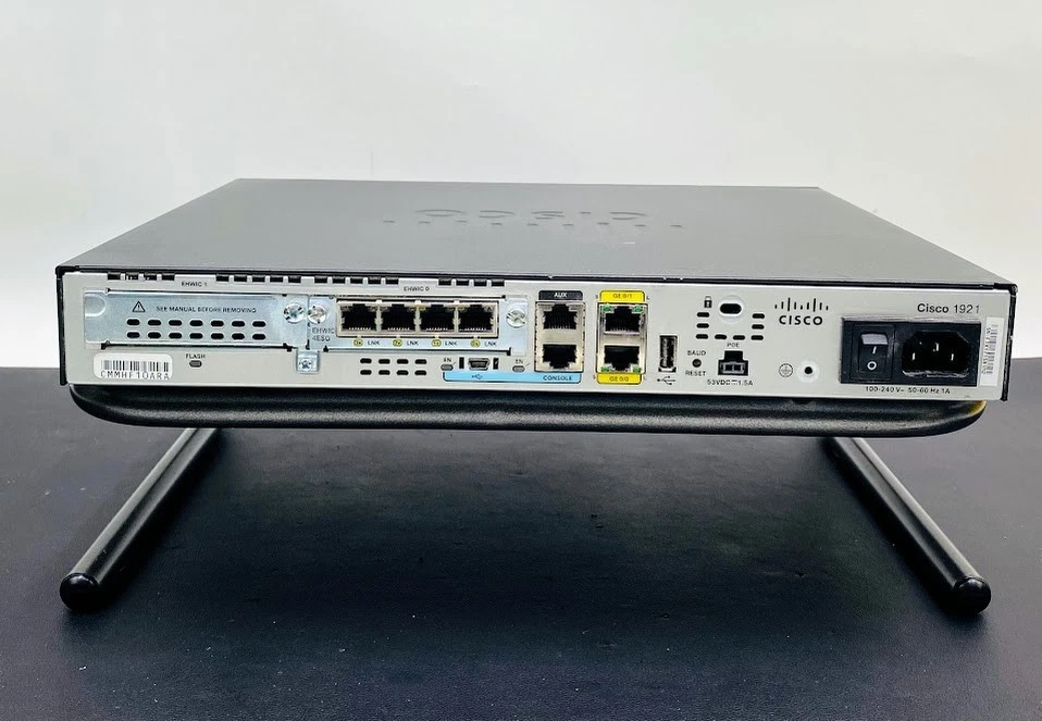 Router de servicio Cisco serie 1900 modelo 1921 Gigabit Ethernet Foto 4 de 4