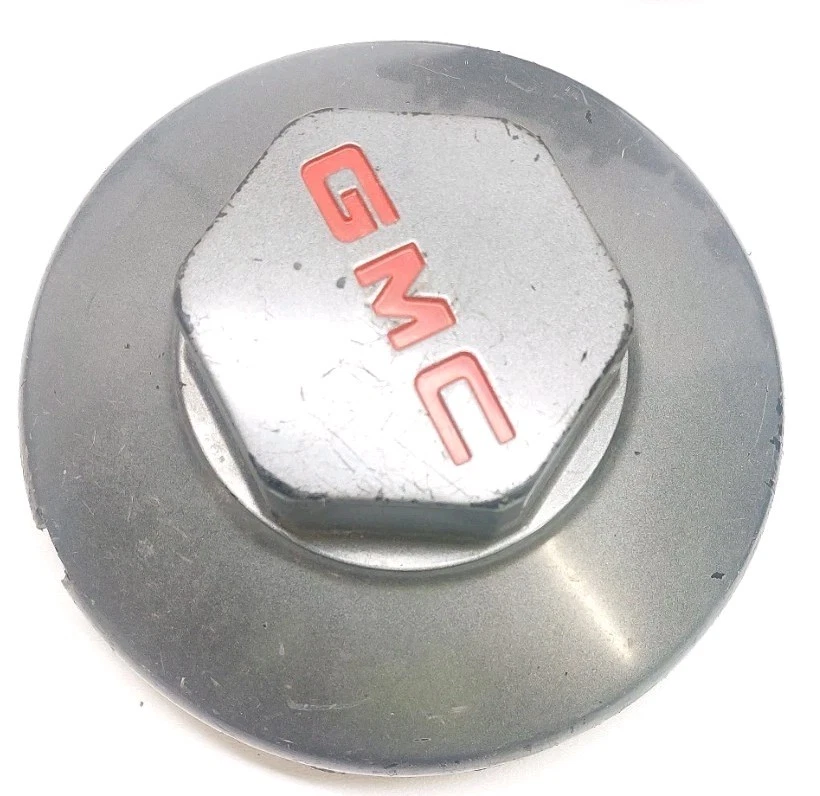95-99 GMC S15 JIMMY SONOMA JUEGO DE 4 TAPAS CENTRALES DE RUEDA ORIGINALES USADAS GRIS/ROJO #15661028 Foto 4 de 4