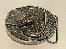 Hebilla de cinturón de metal con cuchillo oculto cabeza de caballo