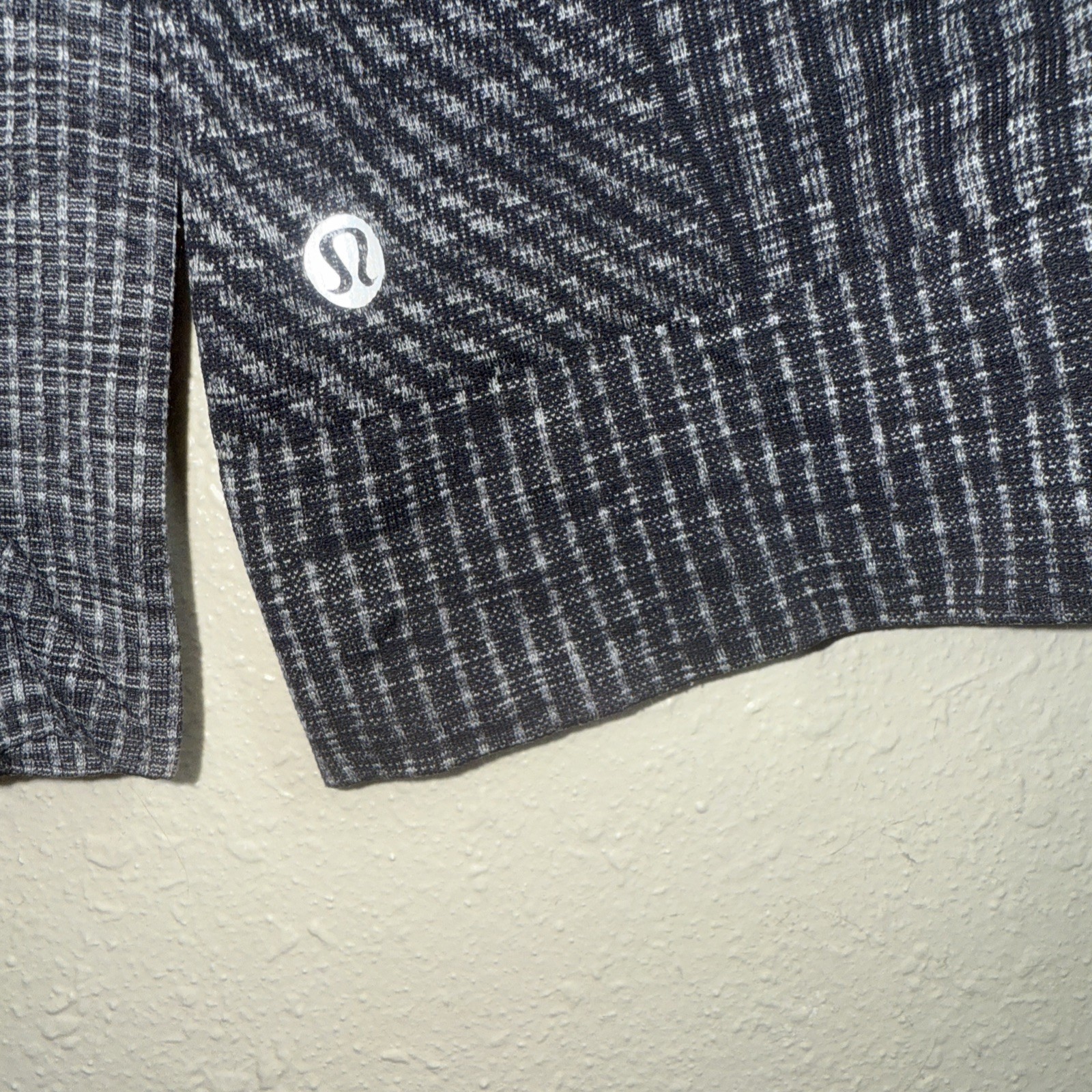 Lululemon Restless Black/Gray Pullover Hoodie Shi… - image 5