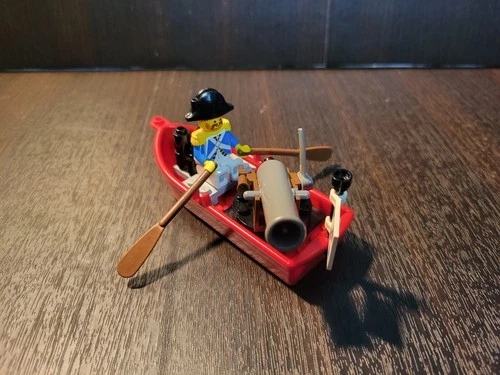 LEGO Pirates Set #6245 Harbor Sentry - 100% Complete - Released in 1989