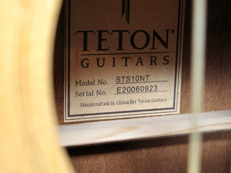 Guitarra acústica Teton STS10NT Dreadnought - parte posterior y laterales de caoba Foto 4 de 4