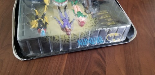 Vintage Batman Girls of Gotham Action Figure Set Hasbro - Picture 4 of 5