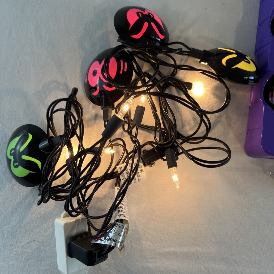 10 Eerie Eyes Light Set Fun World String Lights Blow Molds Halloween