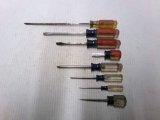 Lot of 8 Craftsman Screwdrivers 4 Flat 3 Phil...