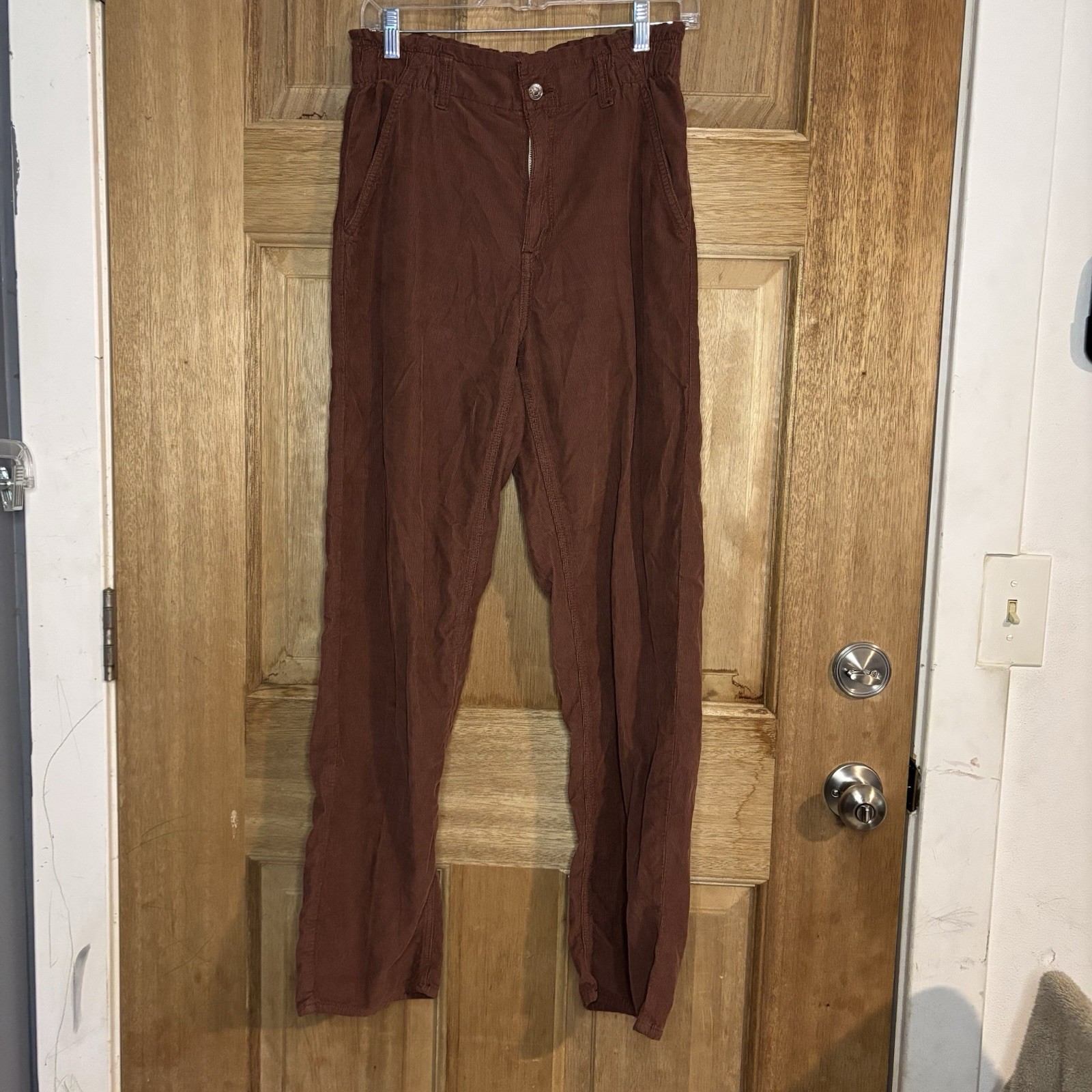 American Eagle women’s corduroy brown pants size 8