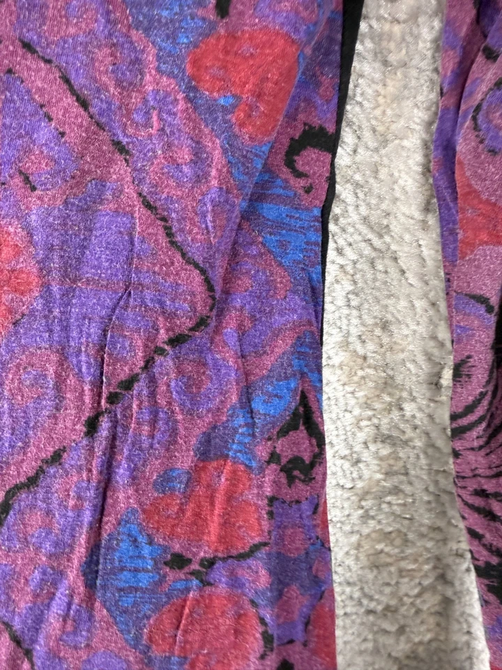 Pullover Desigual Talla S Floral Oscuro Informal Top Púrpura Manga Larga Foto 2 de 4