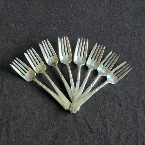 Lunt Sterling Silver Salad Forks William & Mary 1921 No Monogram