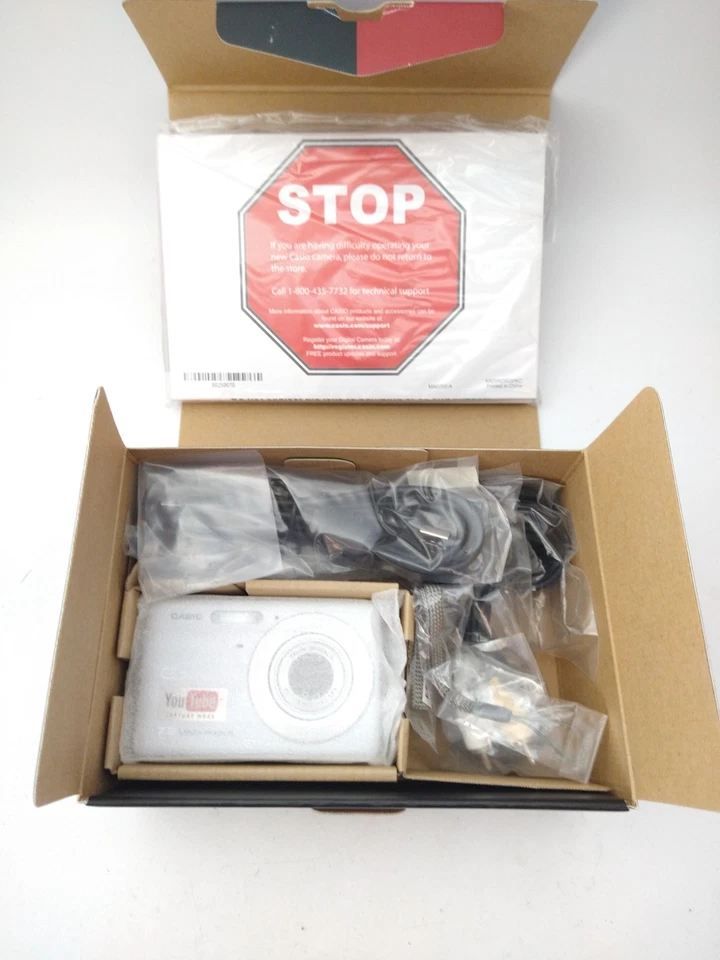 Casio EXILIM ZOOM EX-Z77 7.2MP Digital Camera - White - NEW - Image 3 of 4