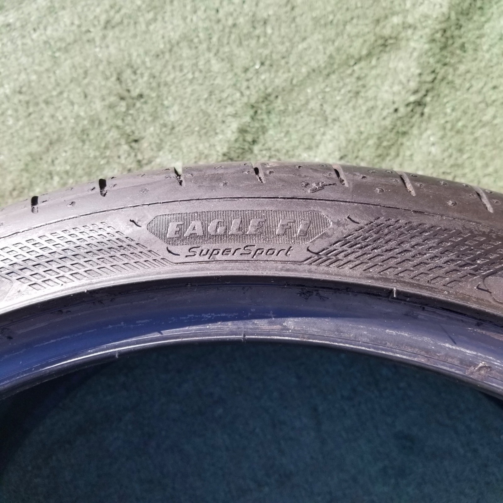 245/35R20 Goodyear Eagle F1 SuperSport Tires 245/35ZR20 95Y Lotus LTS 95% Tread