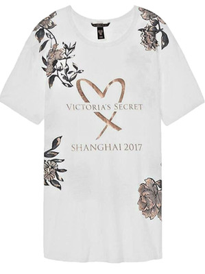 Victoria's Secret Fashion show T Shirt Shanghai  2017 gold collectible vintage M