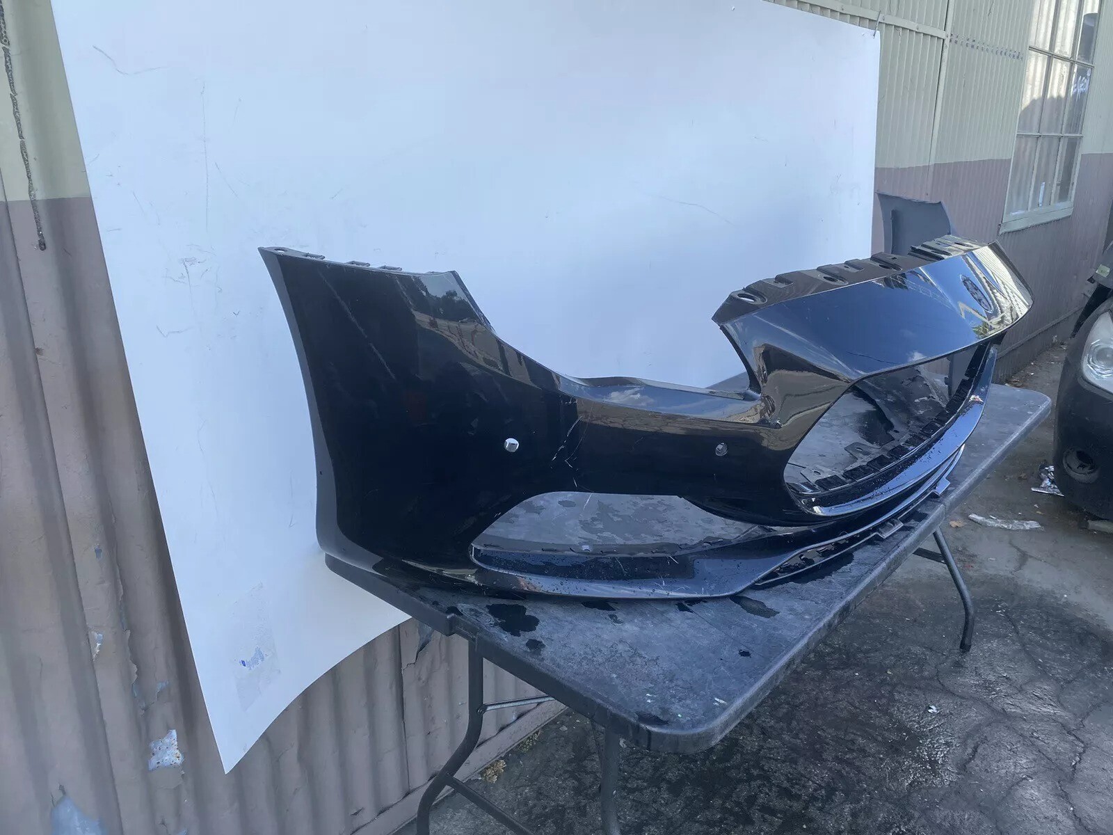 2018 2019 2020 MASERATI QUATTROPORTE FRONT BUMPER COVER OEM USED