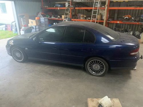 Holden Commodore VT Calais LS1 T56 LSD HSV Harrop - Picture 13 of 15