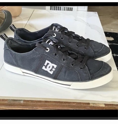 Skater Black Canvas Low Top Skate Board 