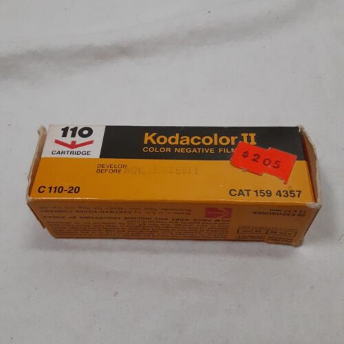 Vintage Kodacolor II 110 Color Negative Film Expired Nov 1979 Brand New Unopened - Picture 1 of 6