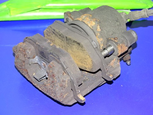 VW Golf Passat Touran Caddy Audi A 1,3,TT  Bremssattel Bremszange  rechts Vorne