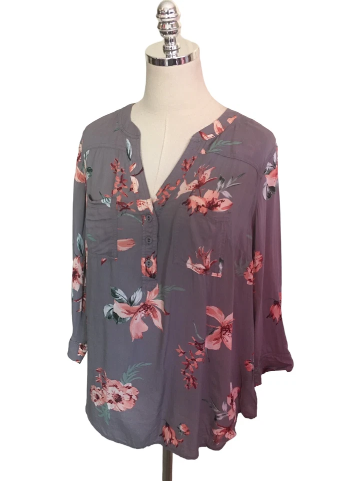 Blusa Torrid Top 0 Grande Para Mujer Talla Gris Floral Manga 3/4 Cuello Camisa Foto 2 de 4